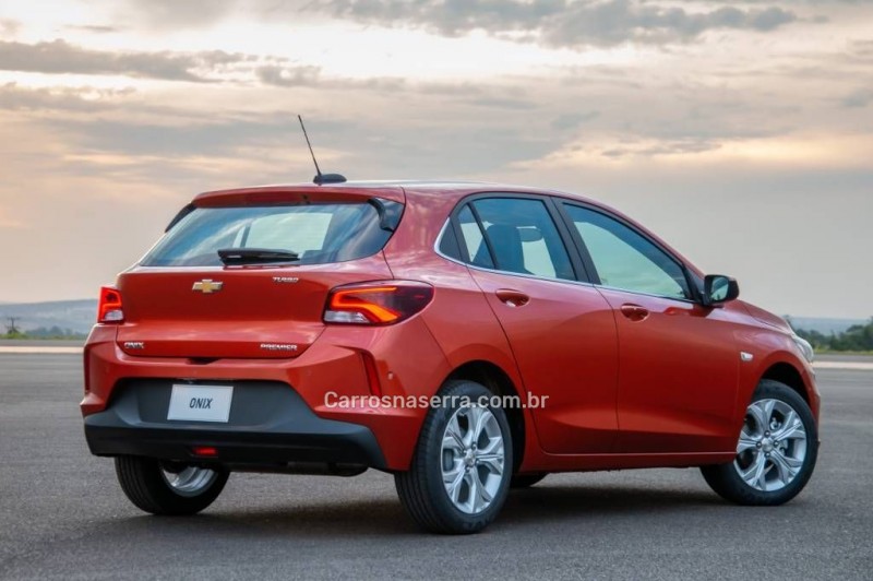 onix 1.0 lt 8v turbo flex 4p automatico 2021 caxias do sul