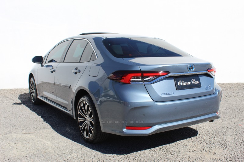 COROLLA 1.8 ALTIS PREMIUM 16V HÍBRIDO 4P AUTOMÁTICO - 2022 - FLORES DA CUNHA