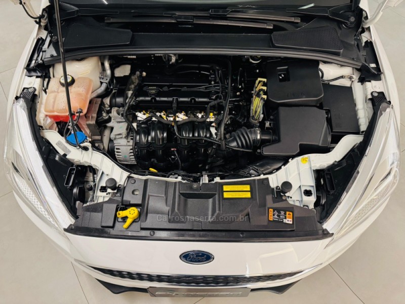 FOCUS 1.6 SE PLUS 16V FLEX 4P MANUAL - 2018 - CANOAS