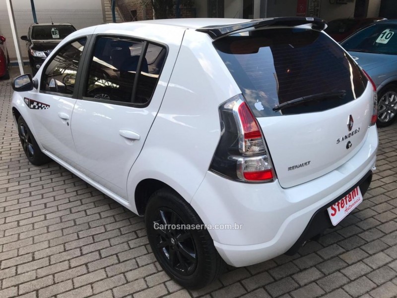SANDERO 1.6 GT LINE LIMITED FLEX 4P MANUAL - 2014 - FELIZ