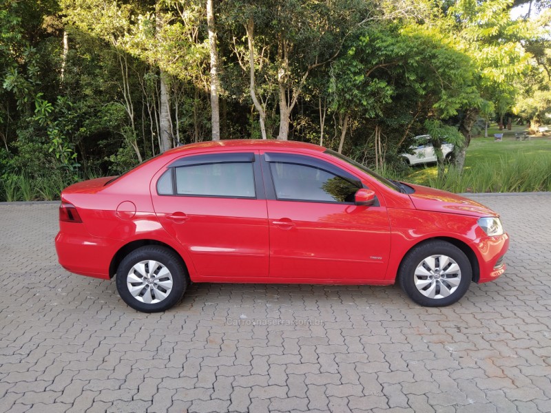 VOYAGE 1.0 MI TRENDLINE 8V FLEX 4P MANUAL - 2014 - MORRO REUTER