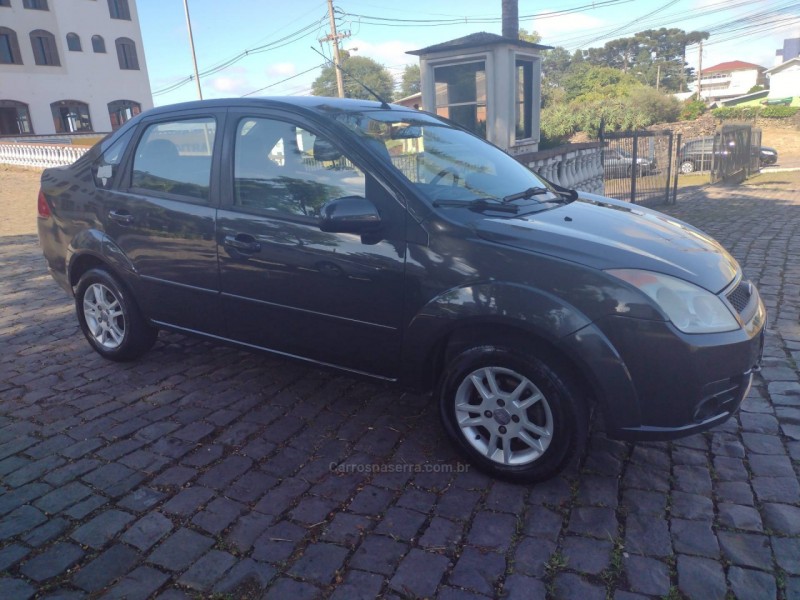 FIESTA 1.6 MPI SEDAN 8V FLEX 4P MANUAL - 2009 - CAXIAS DO SUL