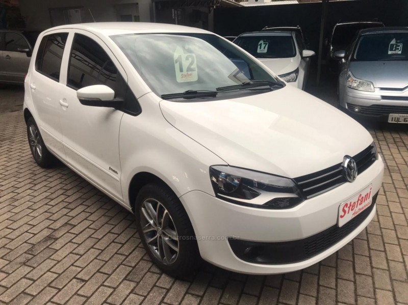 FOX 1.0 MI TREND 8V FLEX 4P MANUAL - 2012 - FELIZ
