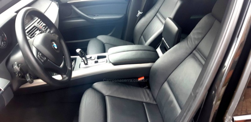 X5 4.8 4X4 50I SECURITY V8 32V GASOLINA 4P AUTOMÁTICO - 2011 - CAXIAS DO SUL