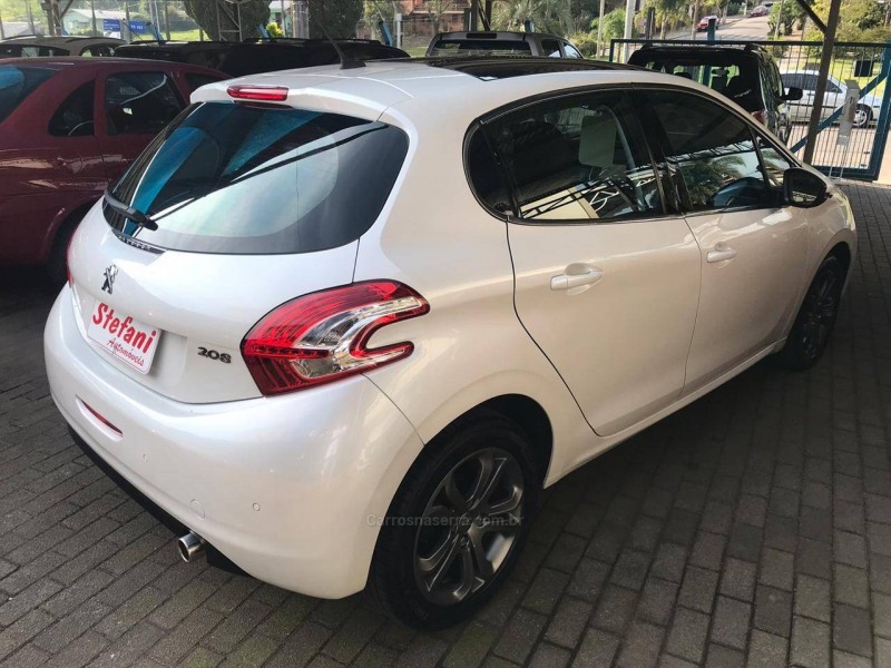 208 1.6 GRIFFE 16V FLEX 4P AUTOMÁTICO - 2014 - FELIZ