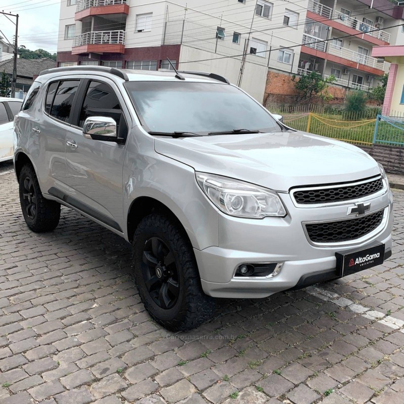 TRAILBLAZER 2.8 LTZ 4X4 16V TURBO DIESEL 4P AUTOMATICO