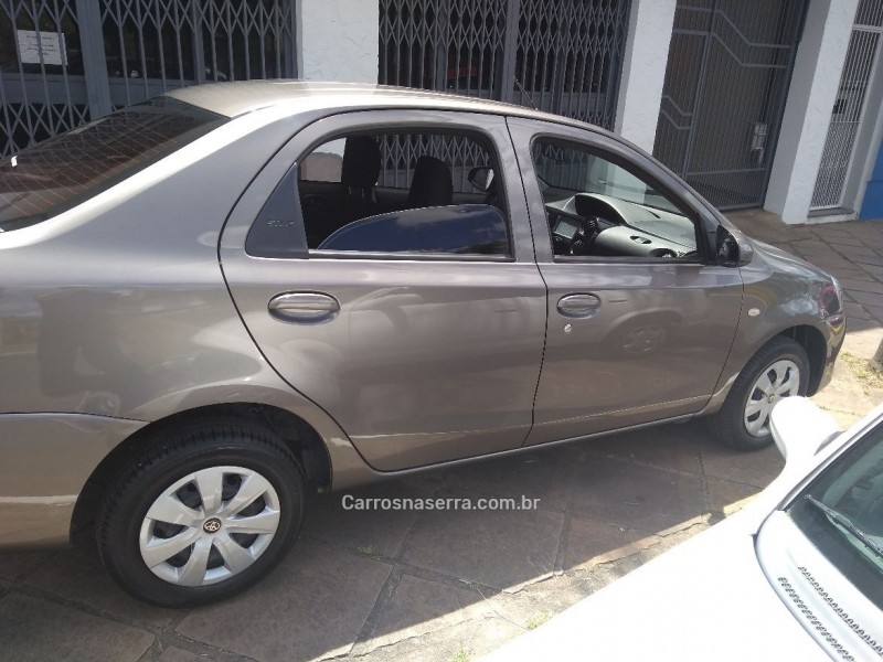 ETIOS 1.5 X SEDAN 16V FLEX 4P AUTOMÁTICO - 2017 - DOIS IRMãOS