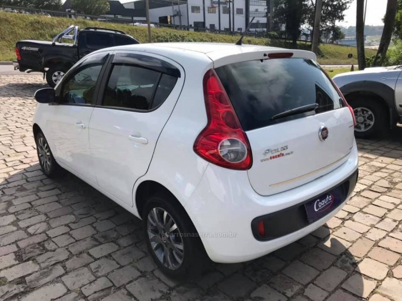 PALIO 1.6 MPI ESSENCE 16V FLEX 4P MANUAL - 2016 - FARROUPILHA