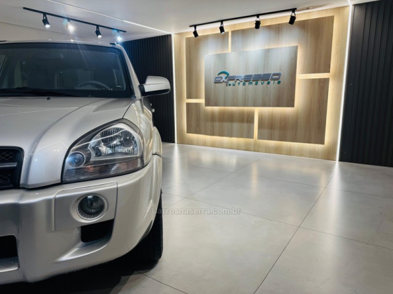 TUCSON 2.0 MPFI GL 16V 142CV 2WD GASOLINA 4P AUTOMÁTICO - 2008 - CANOAS