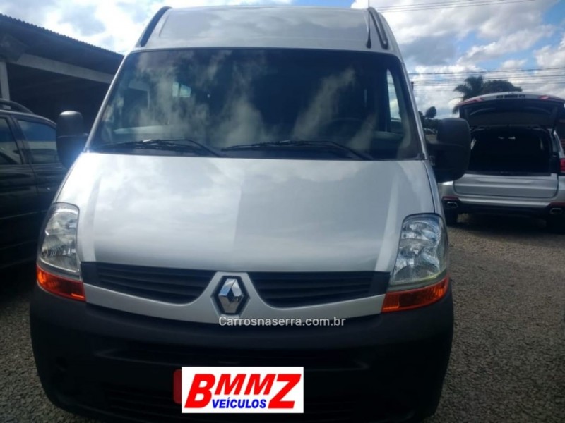 MASTER 2.5 DCI MINIBUS L3H2 16 LUGARES 16V DIESEL 3P MANUAL - 2013 - GRAMADO