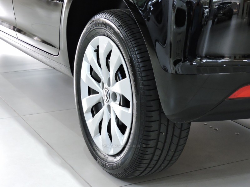 FOX 1.6 MSI TRENDLINE 8V FLEX 4P MANUAL - 2018 - NOVO HAMBURGO