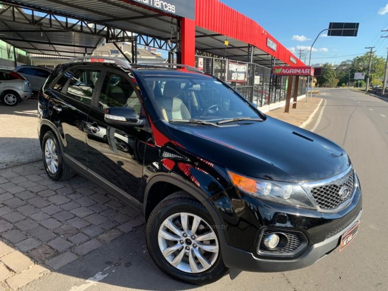 sorento 3.5 s.555 v6 4x2 24v gasolina 4p automatico 2011 caxias do sul