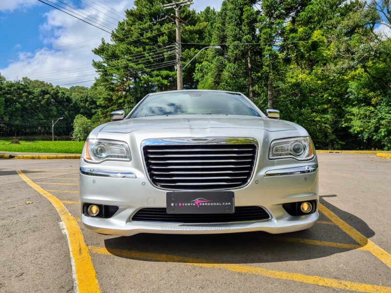 300 C 3.6 SEDAN V6 24V GASOLINA 4P AUTOMÁTICO - 2012 - BENTO GONçALVES
