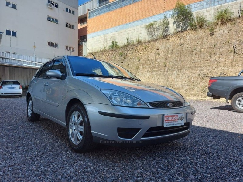 focus 1.6 8v flex 4p manual 2009 caxias do sul