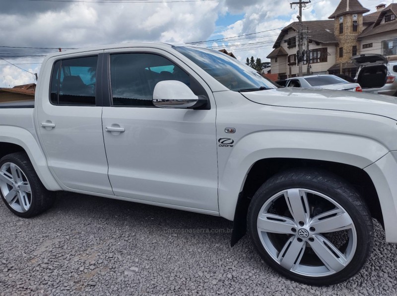 AMAROK 2.0 HIGHLINE 4X4 CD 16V TURBO INTERCOOLER DIESEL 4P AUTOMÁTICO - 2015 - GRAMADO