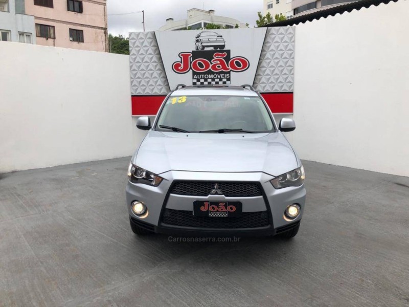 outlander 2.0 16v gasolina 4p automatico 2013 casca