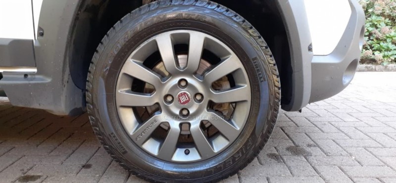 STRADA 1.8 MPI ADVENTURE LOCKER E.TORQ CD 16V FLEX 4P MANUAL - 2019 - CANELA