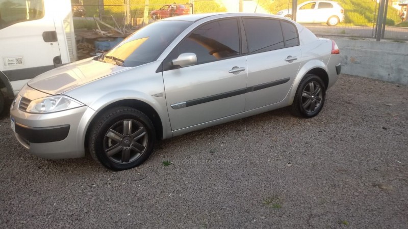 megane 1.6 dynamique 16v flex 4p manual 2009 caxias do sul
