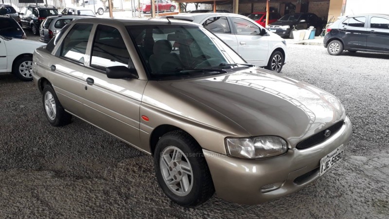 escort 1.8 i gl 16v gasolina 4p manual 2000 caxias do sul