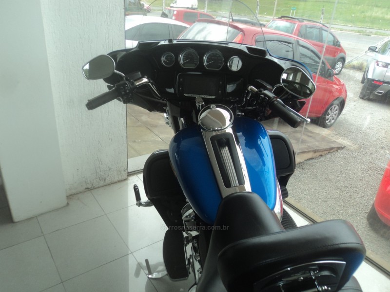 ELECTRA GLIDE ULTRA LIMITED - 2017 - FARROUPILHA