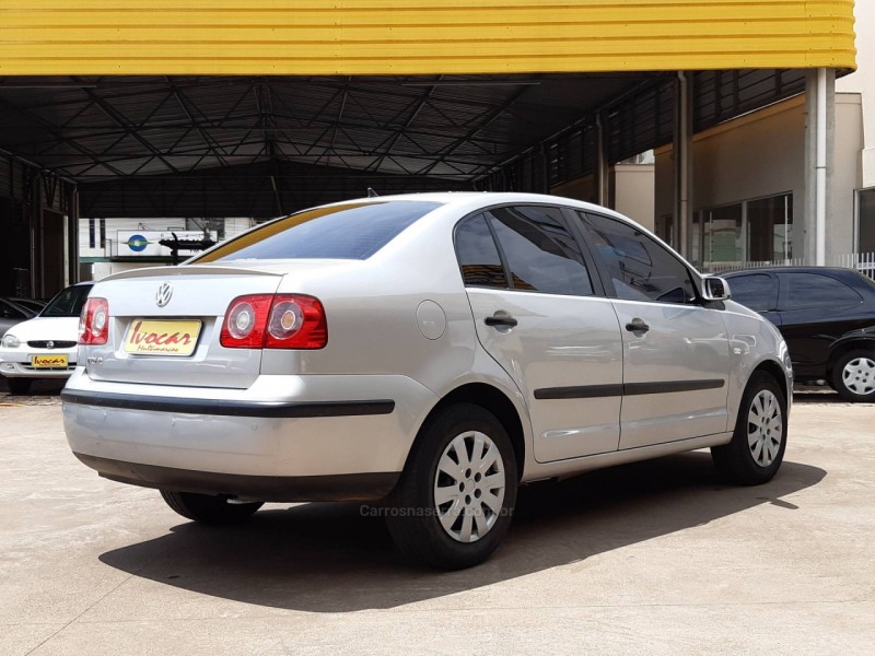 POLO 1.6 MI 8V FLEX 4P MANUAL - 2009 - VACARIA