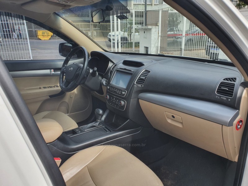 SORENTO EX 3.5 L V6 4X4 AUTOMÁTICO - 2015 - CAXIAS DO SUL
