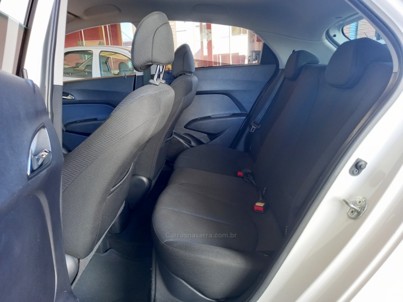 HB20 1.6 COMFORT PLUS 16V FLEX 4P MANUAL - 2014 - VACARIA