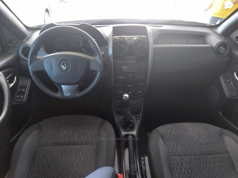 DUSTER 1.6 EXPRESSION 4X2 16V FLEX 4P MANUAL - 2019 - CAXIAS DO SUL