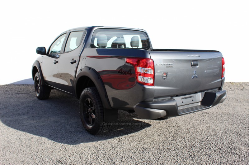 L200 TRITON 2.4 OUTDOOR GLX 4X4 CD 16V DIESEL 4P MANUAL - 2022 - FLORES DA CUNHA