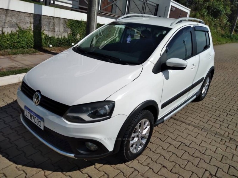 crossfox 1.6 mi flex 8v 4p automatizado 2013 parobe