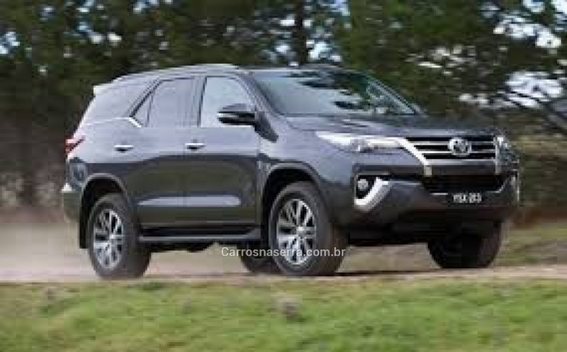 HILUX SW4 2.8 SRX 4X4 16V TURBO INTERCOOLER DIESEL 4P AUTOMÁTICO