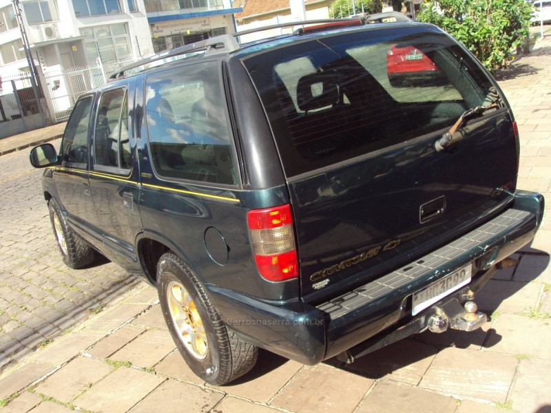 BLAZER 4.3 SFI DLX EXECUTIVE 4X2 V6 12V GASOLINA 4P MANUAL  