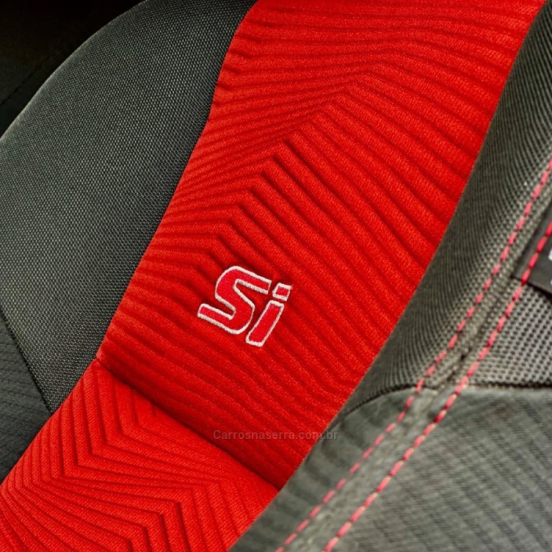 CIVIC  - 2015 - LAJEADO