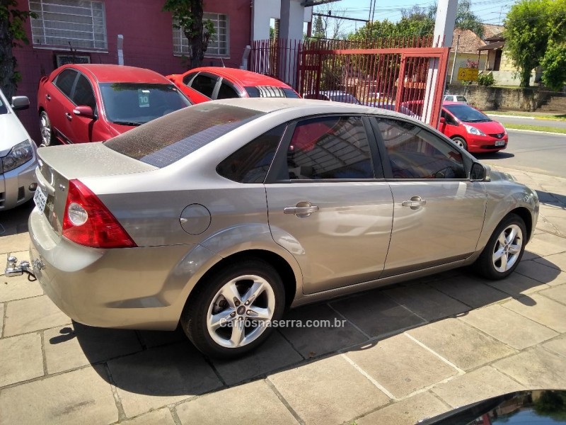 FOCUS 2.0 SE SEDAN 16V FLEX 4P AUTOMÁTICO - 2009 - DOIS IRMãOS