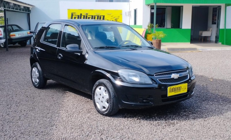 CELTA 1.0 MPFI LT 8V FLEX 4P MANUAL - 2015 - VENâNCIO AIRES