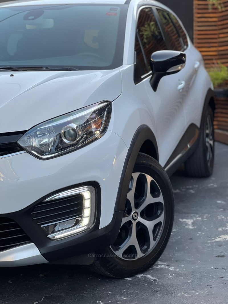 CAPTUR 1.6 16V FLEX INTENSE AUTOMÁTICO - 2019 - NOVO HAMBURGO