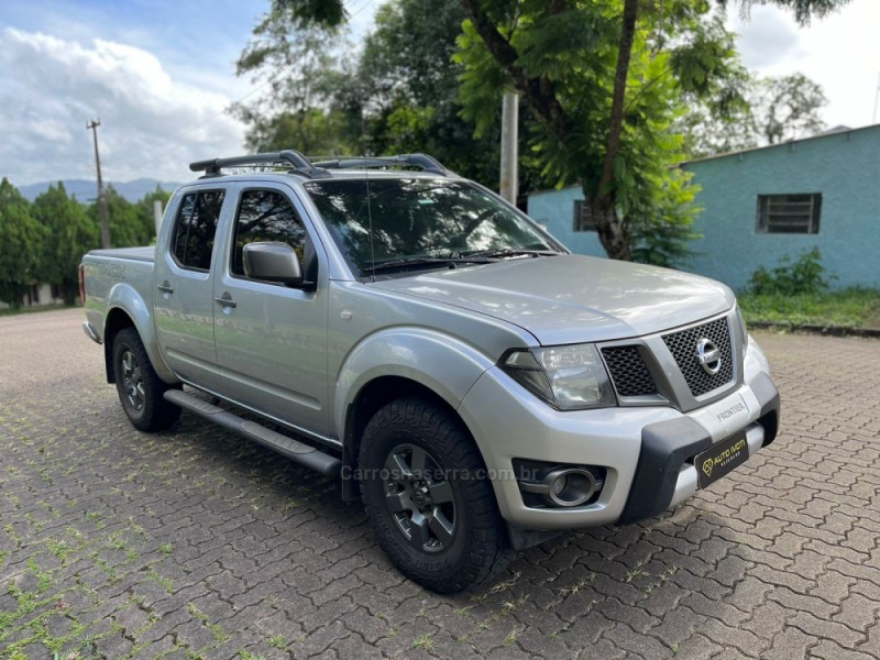 frontier 2.5 sv attack 10 anos 4x4 cd turbo eletronic diesel 4p manual 2014 ivoti