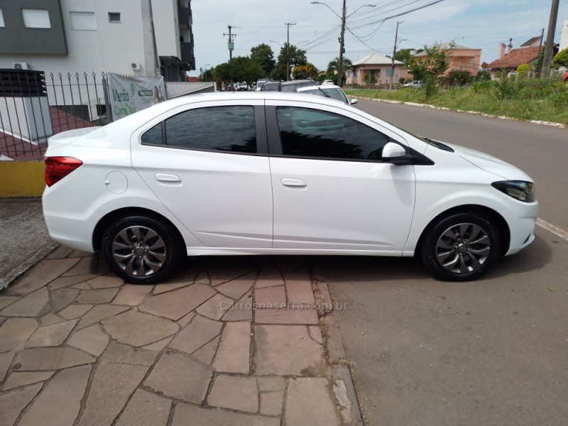 PRISMA 1.4 MPFI LT 8V FLEX 4P MANUAL - 2017 - NOVA PRATA