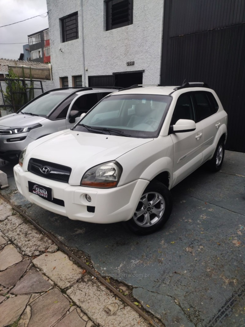 TUCSON 2.0 MPFI GLS 16V 143CV 2WD FLEX 4P AUTOMÁTICO - 2017 - CAXIAS DO SUL