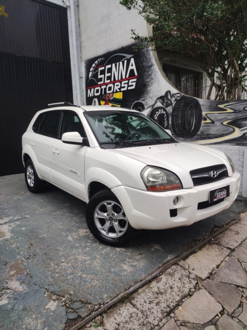 TUCSON 2.0 MPFI GLS 16V 143CV 2WD FLEX 4P AUTOMÁTICO - 2017 - CAXIAS DO SUL