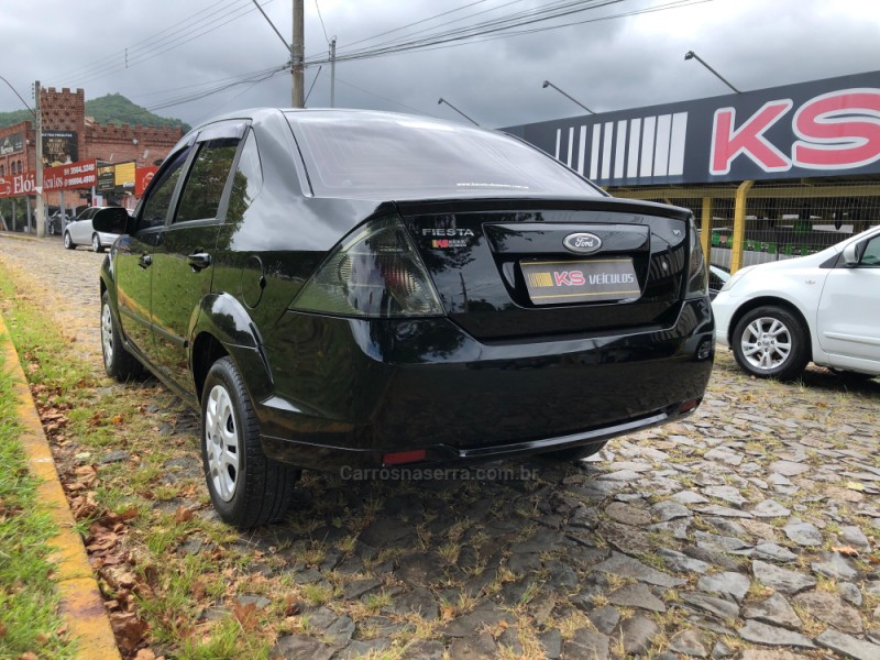 FIESTA 1.6 MPI 8V GASOLINA 4P MANUAL - 2012 - DOIS IRMãOS