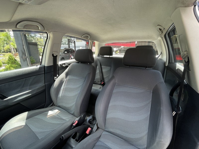 POLO 1.6 MI 8V TOTAL FLEX 4P MANUAL - 2011 - NOVA PETRóPOLIS