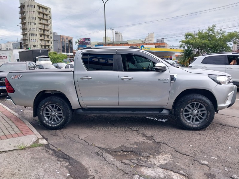 HILUX 2.7 SR 4X2 CD 16V FLEX 4P AUTOMÁTICO - 2017 - CAXIAS DO SUL