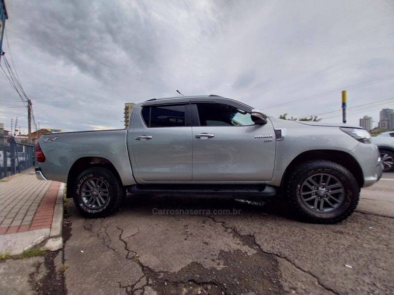 HILUX 2.7 SR 4X2 CD 16V FLEX 4P AUTOMÁTICO - 2017 - CAXIAS DO SUL