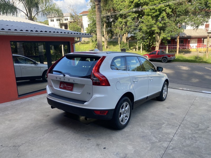 XC60 2.0 T5 COMFORT FWD TURBO GASOLINA 4P AUTOMÁTICO - 2012 - CAXIAS DO SUL