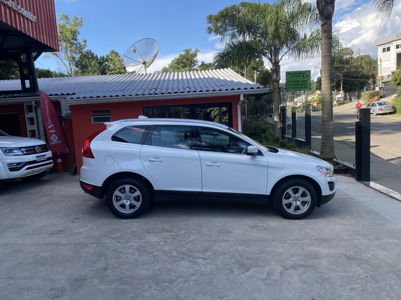 XC60 2.0 T5 COMFORT FWD TURBO GASOLINA 4P AUTOMÁTICO - 2012 - CAXIAS DO SUL