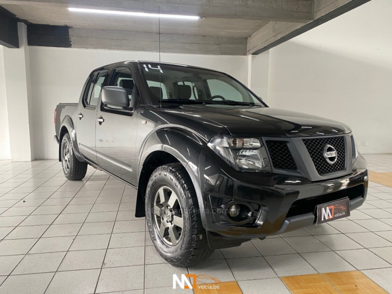 FRONTIER 2.5 S 4X2 CD TURBO ELETRONIC DIESEL 4P MANUAL - 2014 - CAXIAS DO SUL