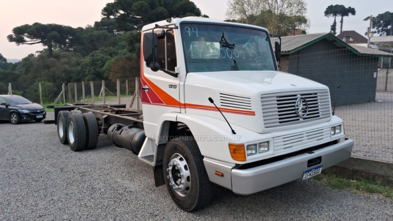 L-1618  - 1994 - CANELA