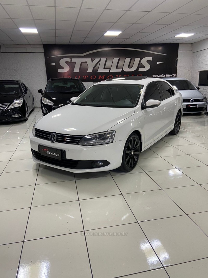 JETTA 2.0 COMFORTLINE FLEX 4P TIPTRONIC - 2013 - ESTâNCIA VELHA