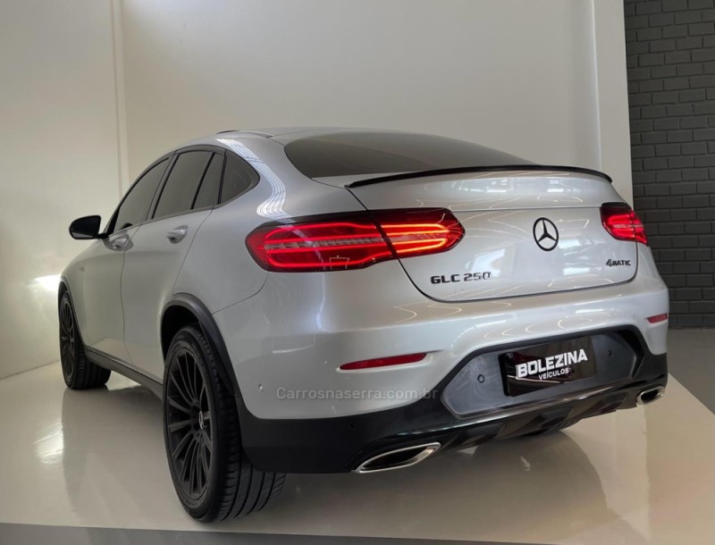 GLC 250 2.0 16V CGI GASOLINA SPORT 4MATIC 9G-TRONIC - 2017 - NOVO HAMBURGO